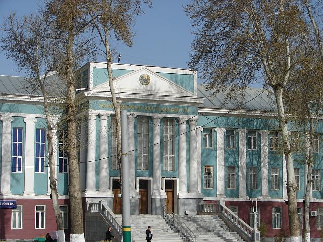 DSC00834.JPG - Das deutsche Institut der Universität von Samarkand.