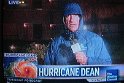 Hurrikan Dean zieht nah an der Küste vorbei.